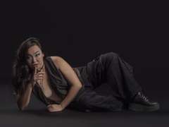 HannaKim - female with black hair webcam at LiveJasmin