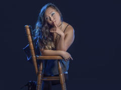 HannaKim - female with black hair webcam at LiveJasmin