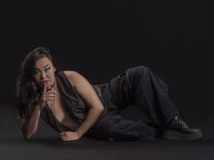 HannaKim - female with black hair webcam at LiveJasmin