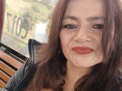 HannaMilff - female with brown hair and  big tits webcam at xLoveCam