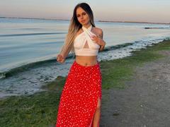 HannahIsabelle - blond female with  big tits webcam at xLoveCam