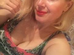 HannaPeach4KS - blond female with  small tits webcam at ImLive