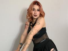HannahFarah - female with red hair and  big tits webcam at LiveJasmin