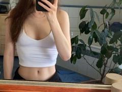 Hannah-Summer-hot - female with brown hair webcam at xLoveCam
