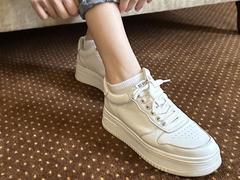 HappyTina - blond female with  small tits webcam at xLoveCam