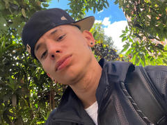 HardinBat - male webcam at xLoveCam