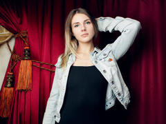 HarleyMoore - female with brown hair and  small tits webcam at LiveJasmin