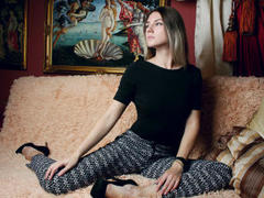 HarleyMoore - female with brown hair and  small tits webcam at LiveJasmin