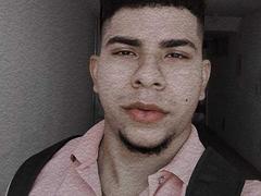 HarrinsonHairy from xLoveCam