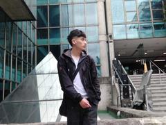 HarryClaude - shemale with brown hair webcam at xLoveCam