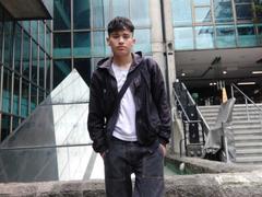 HarryClaude from xLoveCam