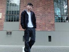 HarryClaude - shemale with brown hair webcam at xLoveCam