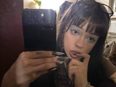 HaydeeDoncaster - female with black hair and  big tits webcam at xLoveCam
