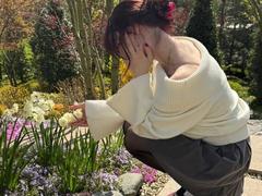 HaydeeDoncaster - female with black hair and  big tits webcam at xLoveCam