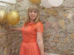 HayleyXRise - female with brown hair and  big tits webcam at ImLive