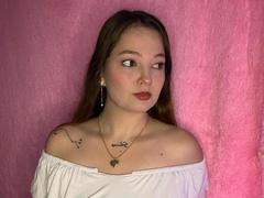 HecateCorvin - female with red hair webcam at LiveJasmin