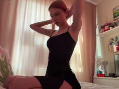 ToshikoRolph - female with brown hair webcam at StripChat