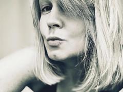 HeisseSpitzmaus-hot - blond female webcam at xLoveCam