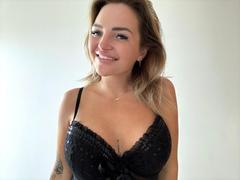 HeisseVeronicca-hot from xLoveCam