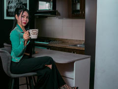 HelenHard - female with black hair and  small tits webcam at xLoveCam