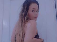 HelenRosee - blond female with  small tits webcam at xLoveCam