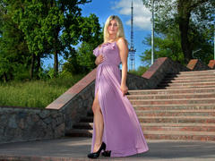 HelenUnique - female webcam at xLoveCam