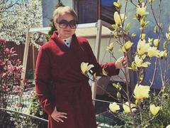 HelenaBitton - female with brown hair webcam at xLoveCam