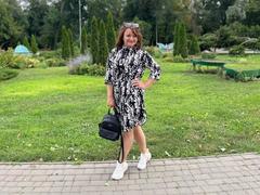 HelenaBitton - female with brown hair webcam at xLoveCam