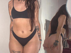 HelenaMorningstar - female with black hair webcam at xLoveCam