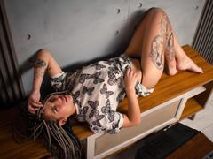 HellenK - female with brown hair webcam at xLoveCam