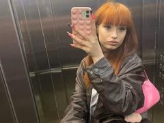 HenryDellarocco - female webcam at xLoveCam