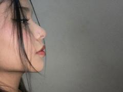 HeraJuno - female with brown hair and  big tits webcam at xLoveCam