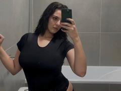 HesterLatus - female with black hair webcam at xLoveCam