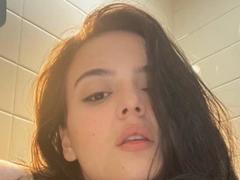 HesterLatus - female with black hair webcam at xLoveCam