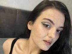 HesterLatus - female with black hair webcam at xLoveCam
