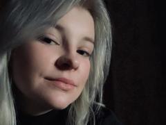 HettieNell - blond female webcam at xLoveCam