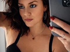 HeyLina-hot - female with brown hair webcam at xLoveCam