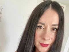 heisseVicki-hot - female with black hair webcam at xLoveCam