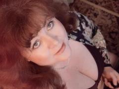 HildaORosse - female with red hair webcam at xLoveCam