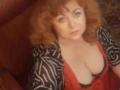 HildaORosse - female with red hair webcam at xLoveCam