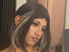 HillaryRosee - shemale webcam at xLoveCam