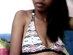 Holoves - female with black hair and  small tits webcam at xLoveCam