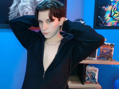 HoldenS from xLoveCam