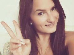 HollyBanks-hot from xLoveCam