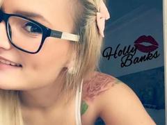 HollyBanks-hot - blond female webcam at xLoveCam