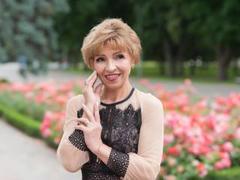 HollyIncredible - female with brown hair and  small tits webcam at xLoveCam