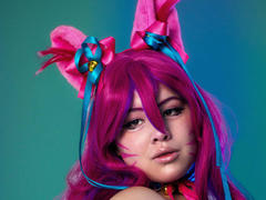 MoshiSnow - female with brown hair webcam at LiveJasmin