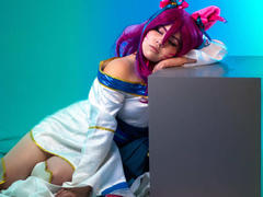 MoshiSnow from LiveJasmin