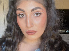 HoneyMoonX from xLoveCam