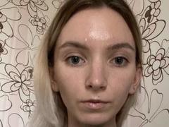 HoneyWiles from xLoveCam